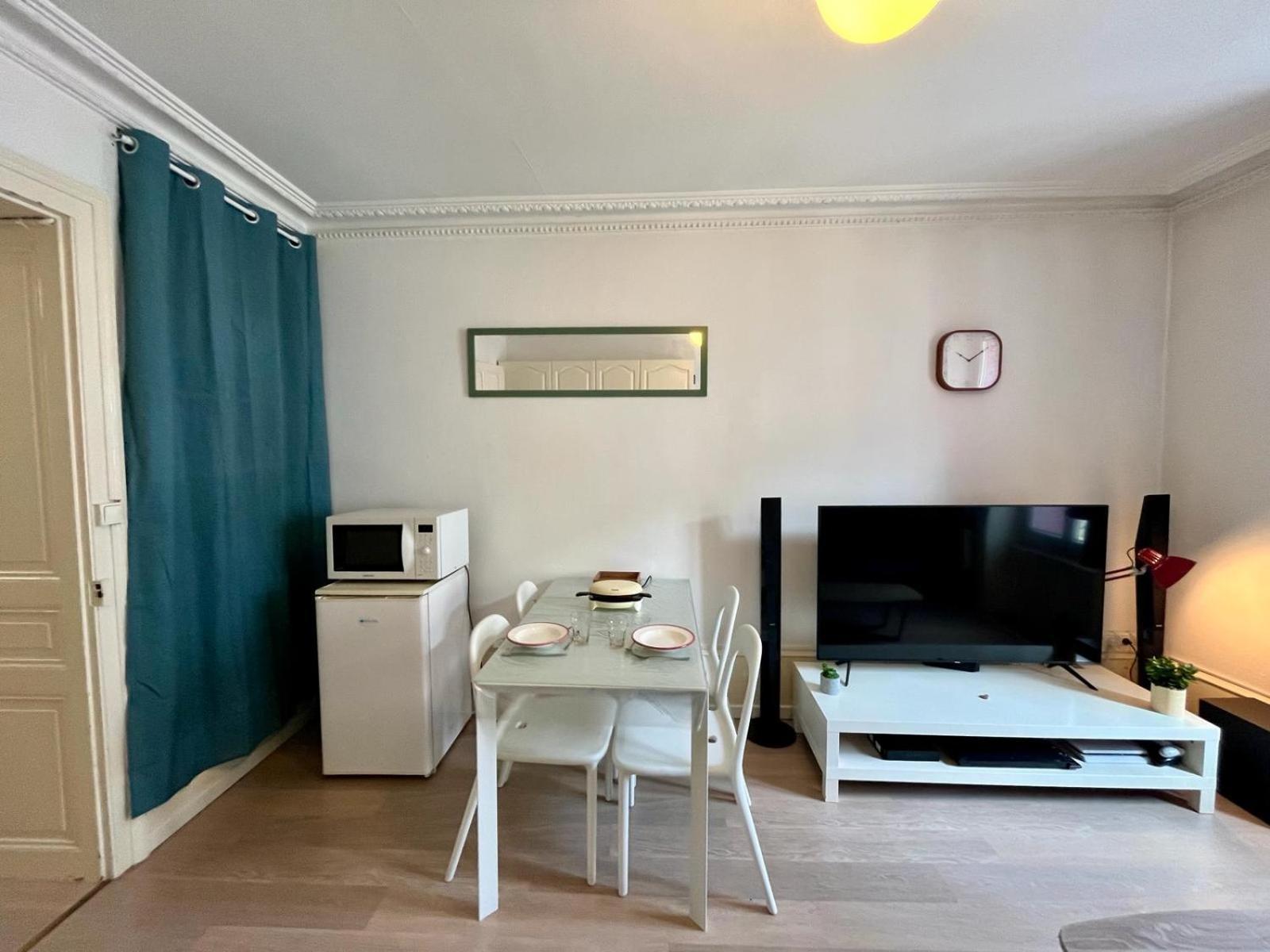 Joli Appartement Plein Centre Ville เฌราร์แมร์ ภายนอก รูปภาพ